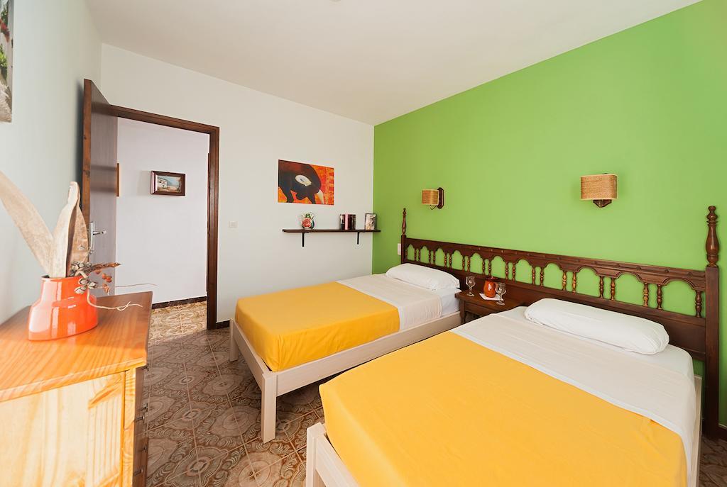 Apartamentos Casa Blanca Miami Playa Phòng bức ảnh